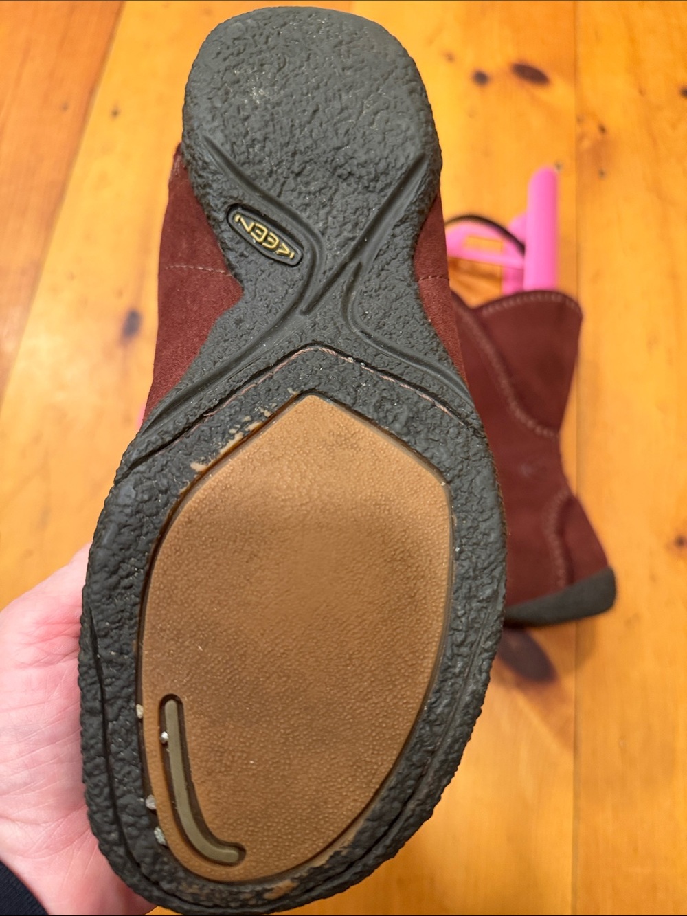 Keen Boots maroon wine color Suede Mid-Calf lined easy pull on 7.5 - Picture 10 of 11